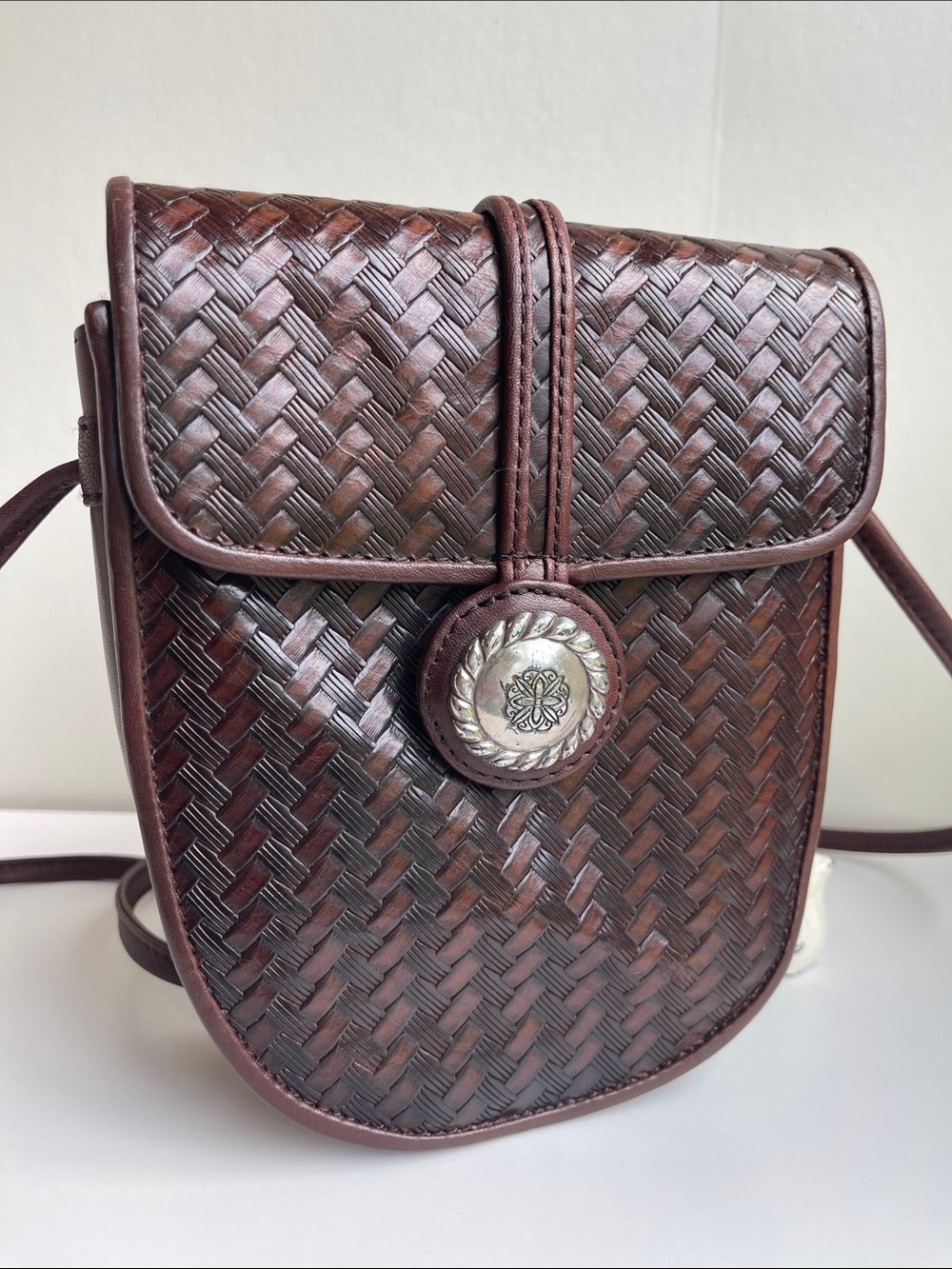 Brighton One World Brown Woven Leather Crossbody Bag - Picture 9 of 16